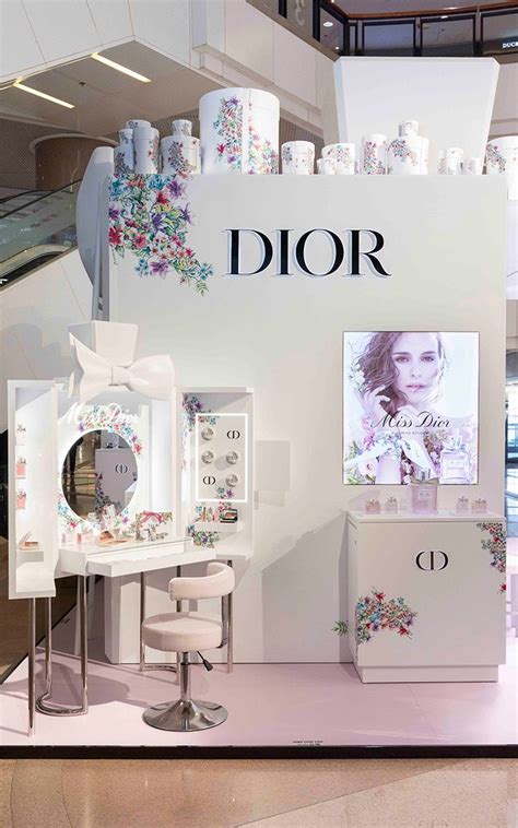 miss dior pop up store|where is Miss Dior located.